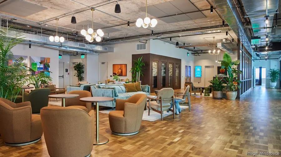Why Miami's Online Retailers Are Choosing Shared Offices Over Traditional Leases cover picture