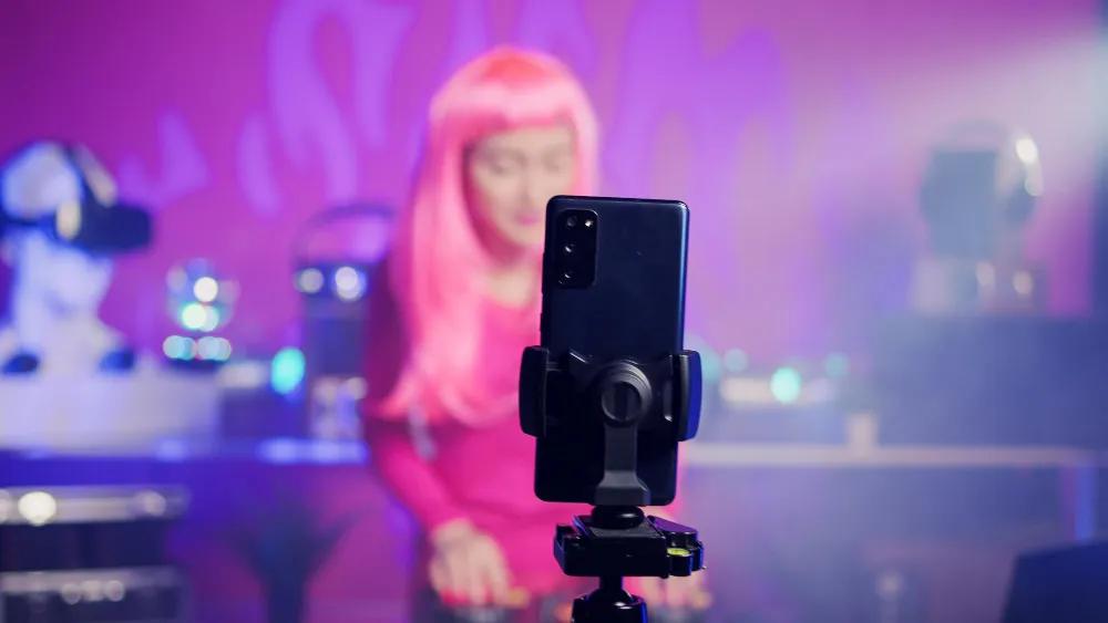 The Ultimate Guide to TikTok Video Downloading Tools: Unlocking the Full Potential of Social Media Content cover picture