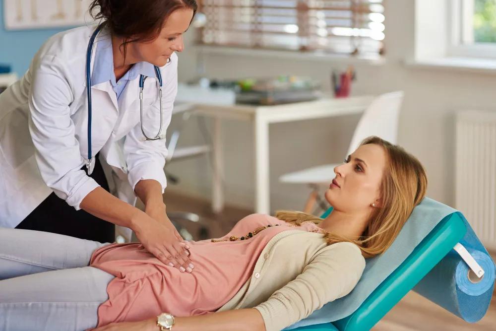 5 Reasons to Have Regular Digestive Checkups cover picture