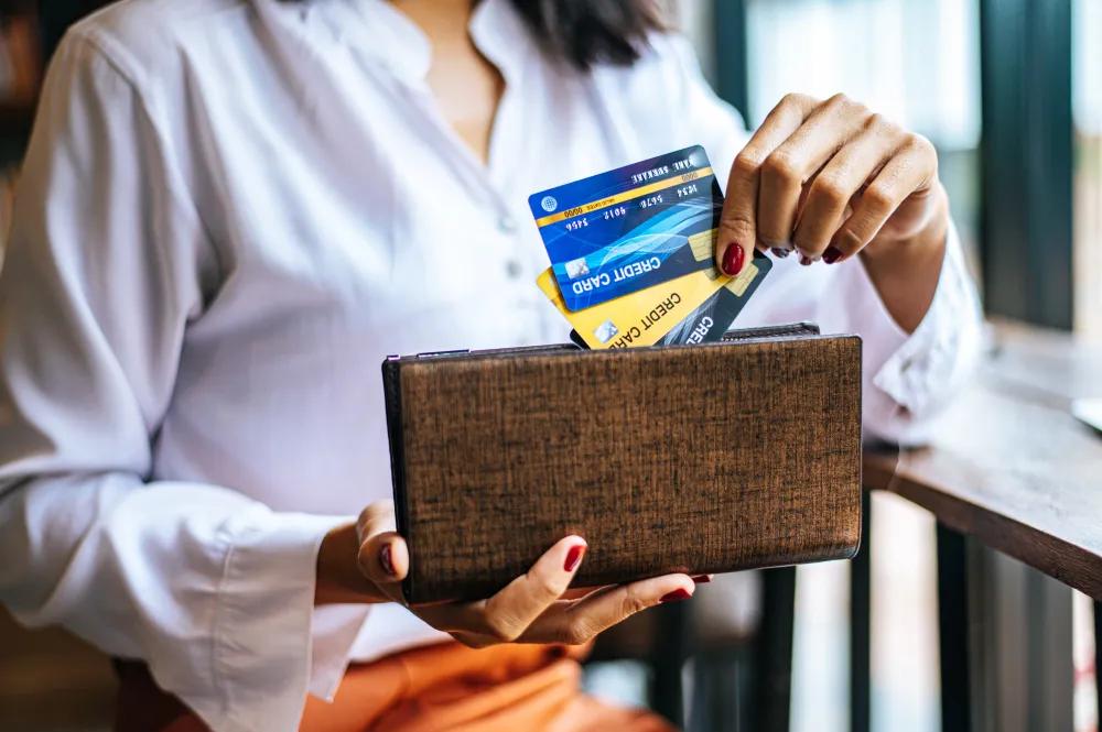 Best Credit Cards for Travel and Airport Lounge Access cover picture