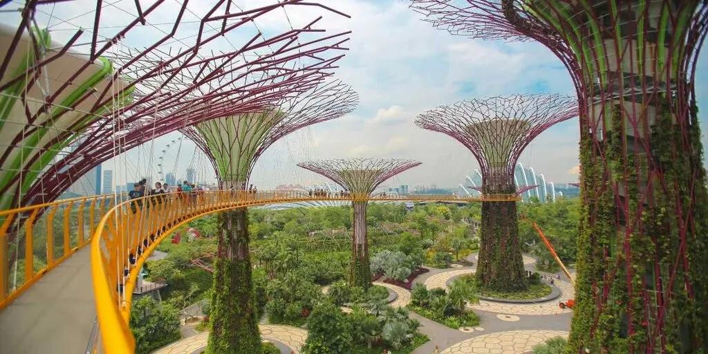 Best Time to Visit Singapore in 2026: A Season-Wise Travel Guide for Indians cover picture