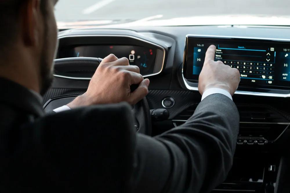 How to Install Linux Screens in Your Mercedes CarPlay System cover picture