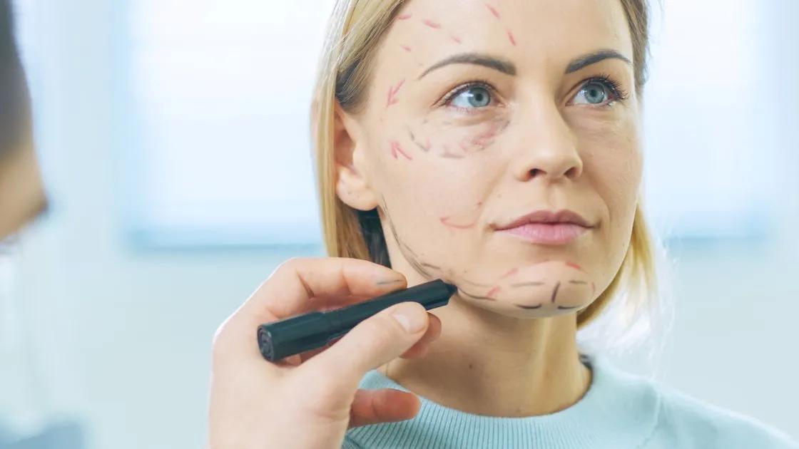 Is a Facelift Procedure Right for Your Aging Concerns? cover picture