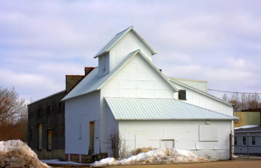 Why Lofted Barn Sheds Are the Smartest Storage Upgrade for Homeowners cover picture