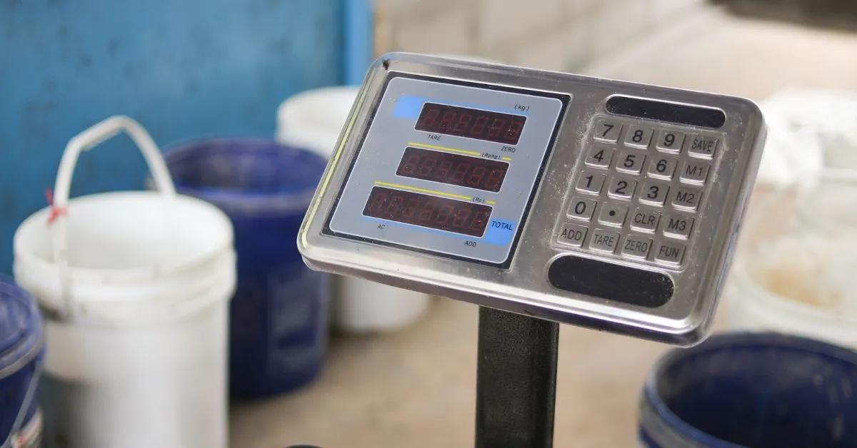 Common Causes of Weighing Errors in Warehouse Operations cover picture