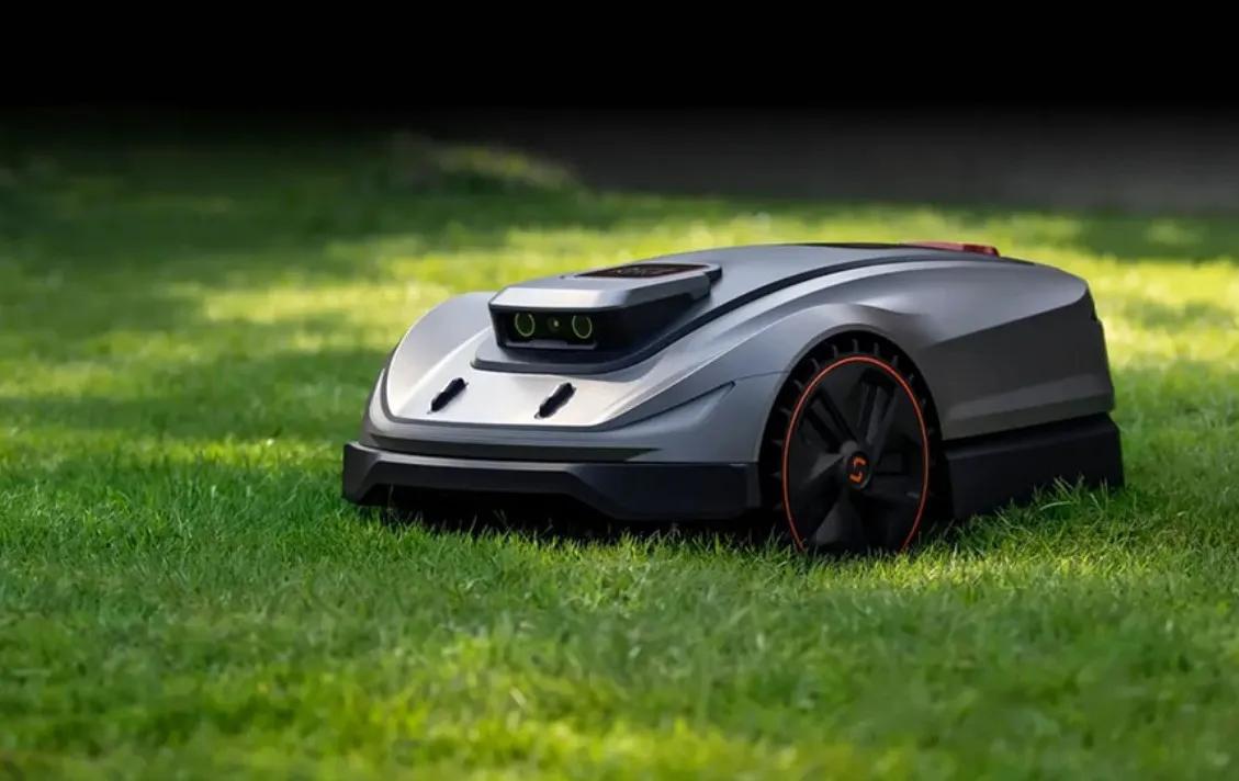 Best Season to Get a Lawn Mower cover picture
