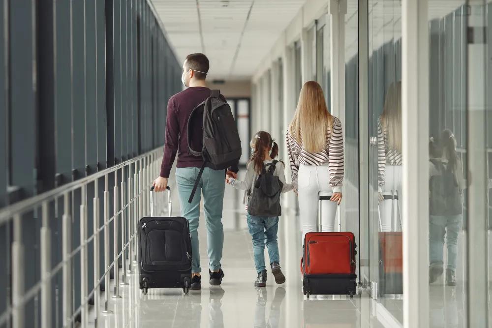 Why Airport Transportation Can Make or Break a Family Vacation? cover picture