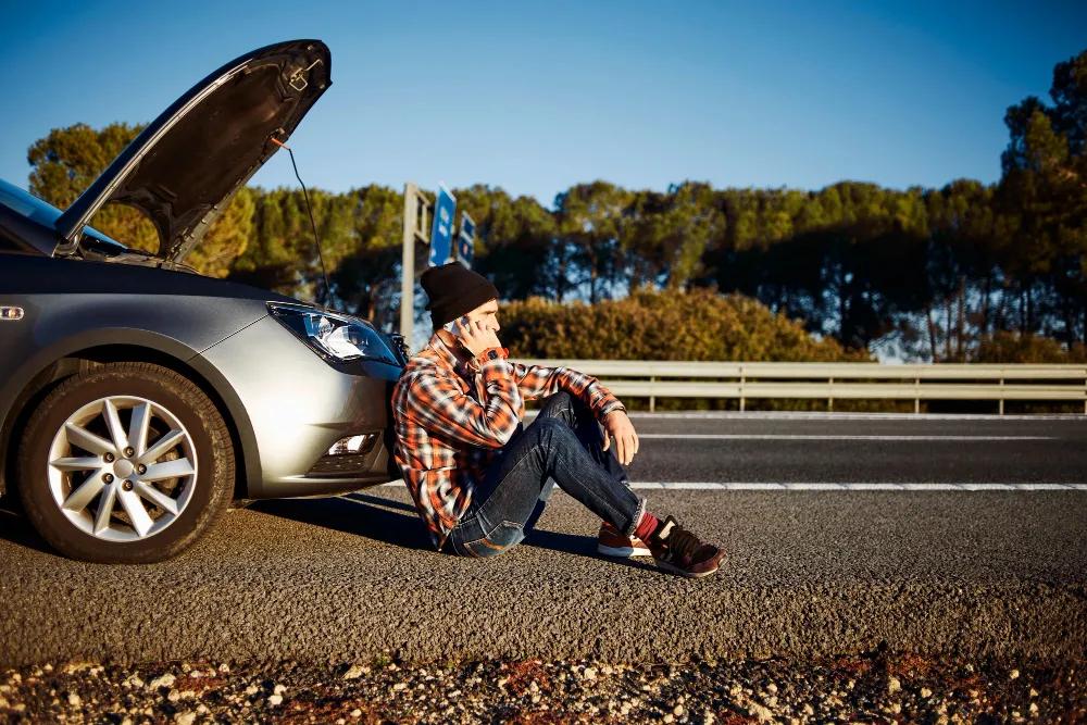 7 Costly Mistakes to Avoid After a Car Accident in Phoenix cover picture