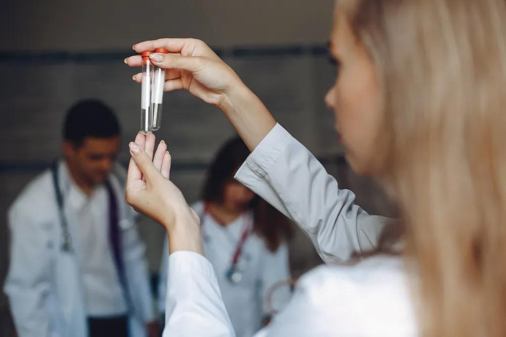 Sourcing Standards for Rabbit Serum Every Lab Should Double-Check cover picture