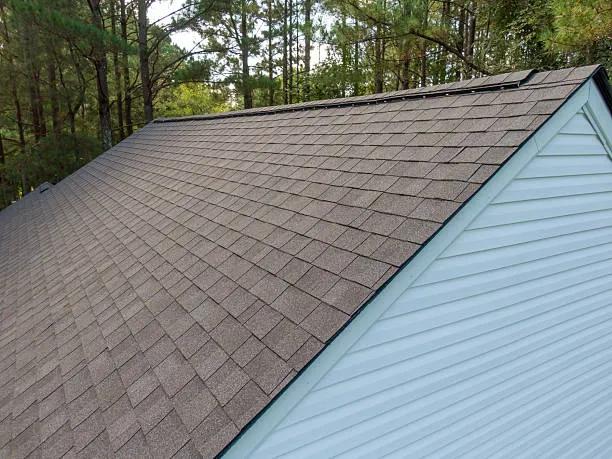 How Do You Know When It's Time For A Roof Replacement? cover picture