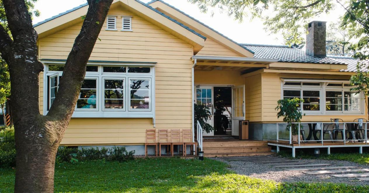 How Do Modern Paint Technologies Protect Your Home Longer? cover picture