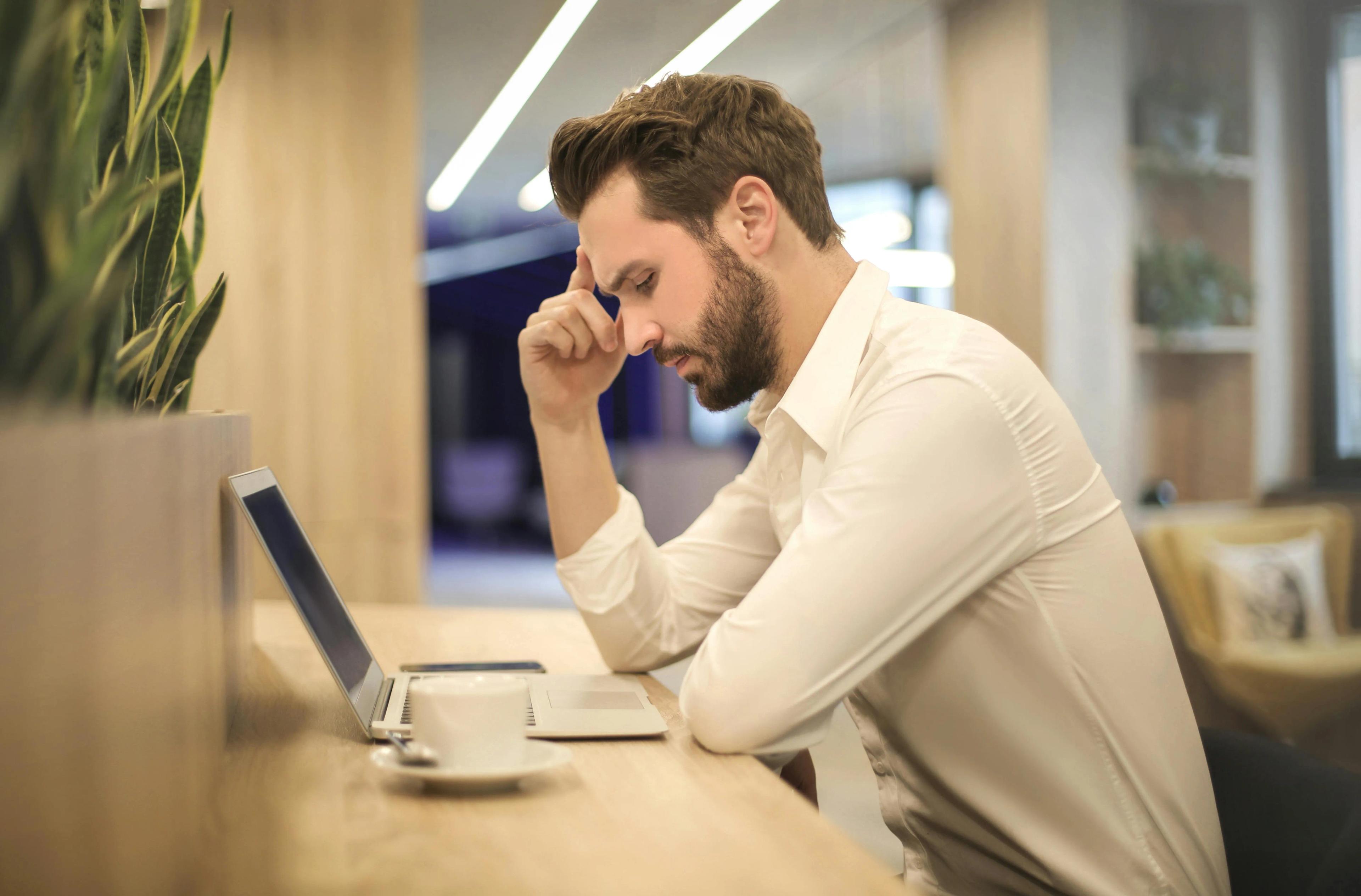 The five early warning signs of team disengagement cover picture