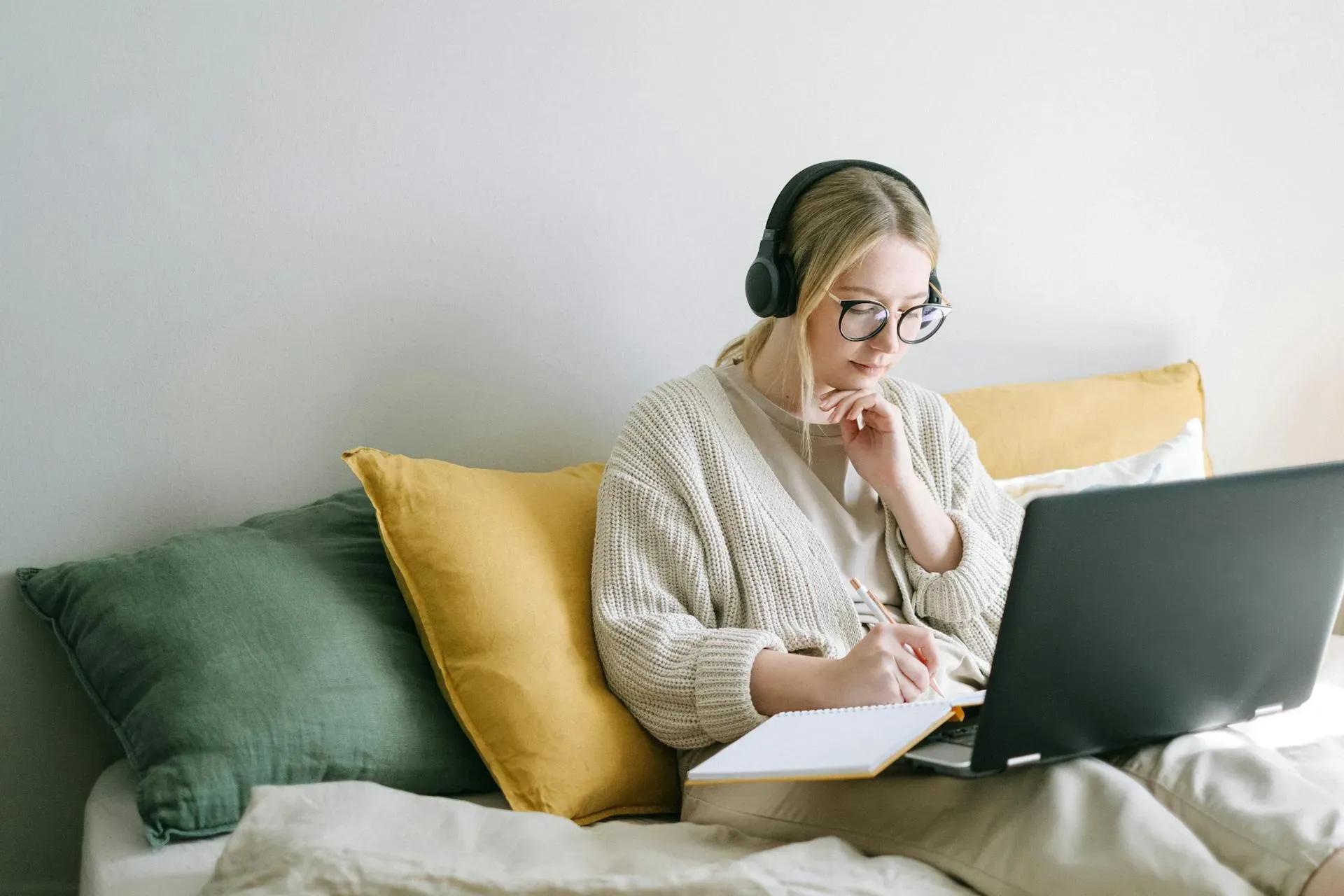 The Subtle Ways Modern Life Shapes Sleep Quality and What Actually Helps cover picture
