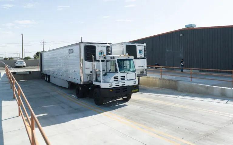 How to Choose the Best Trucking Companies in California cover picture
