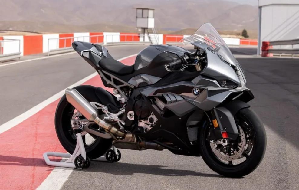 Why Superbikes Still Fascinate Even When We Don’t Ride Them cover picture