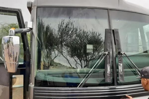 RV Windshield Replacement & RV Glass Repair – A Complete Guide for RV Owners cover picture