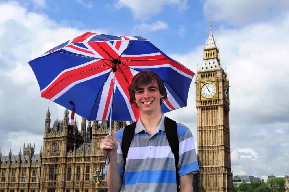 Tier 2 Visa Explained: Your Pathway to Working in the UK cover picture