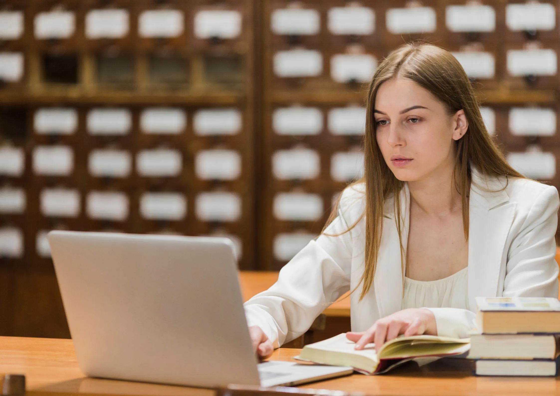 LL.B. (Hons.) Course in Gurugram: Eligibility, Admission & Top College cover picture