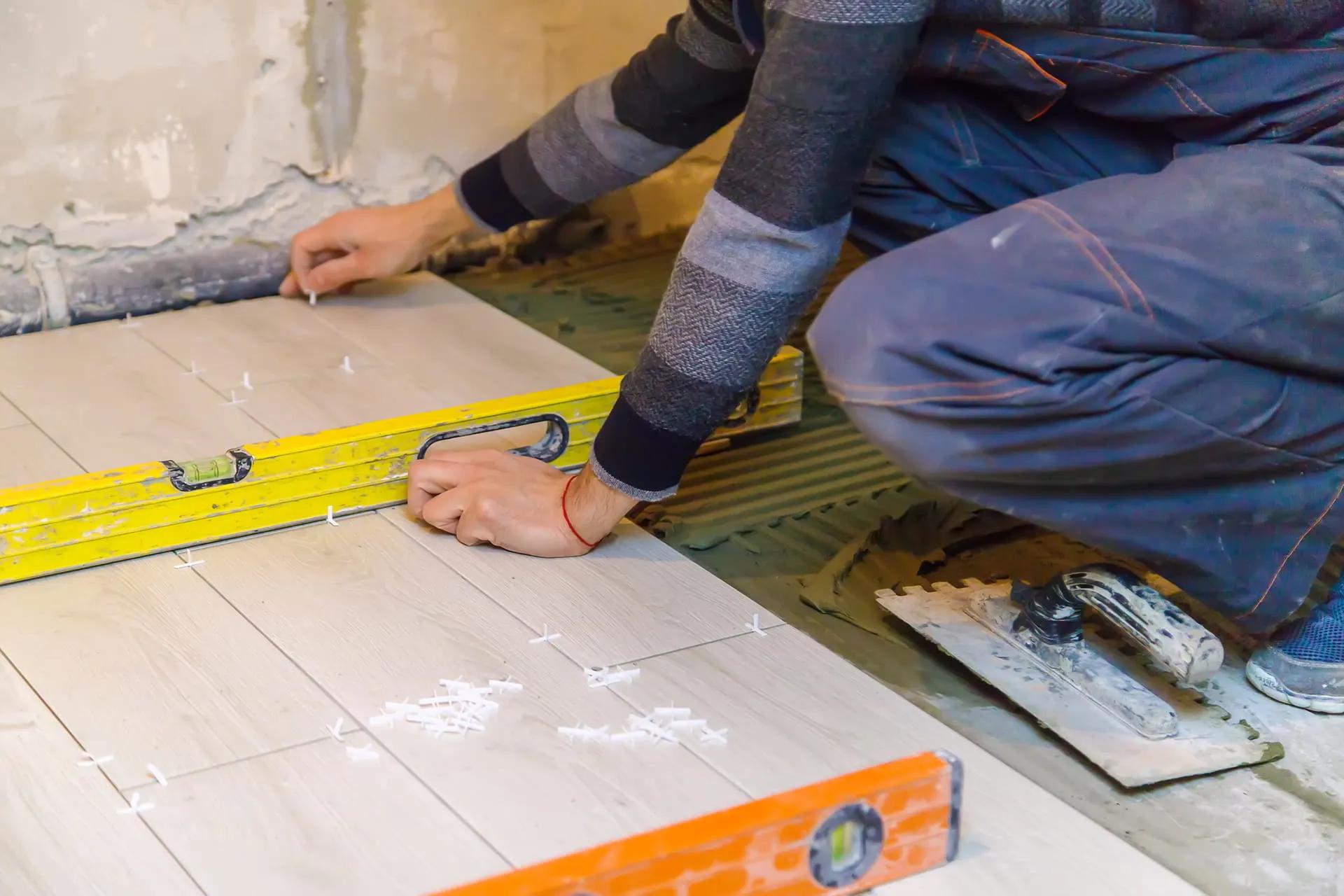 7 Main Reasons a Flooring Contractor Recommends Floor Leveling cover picture