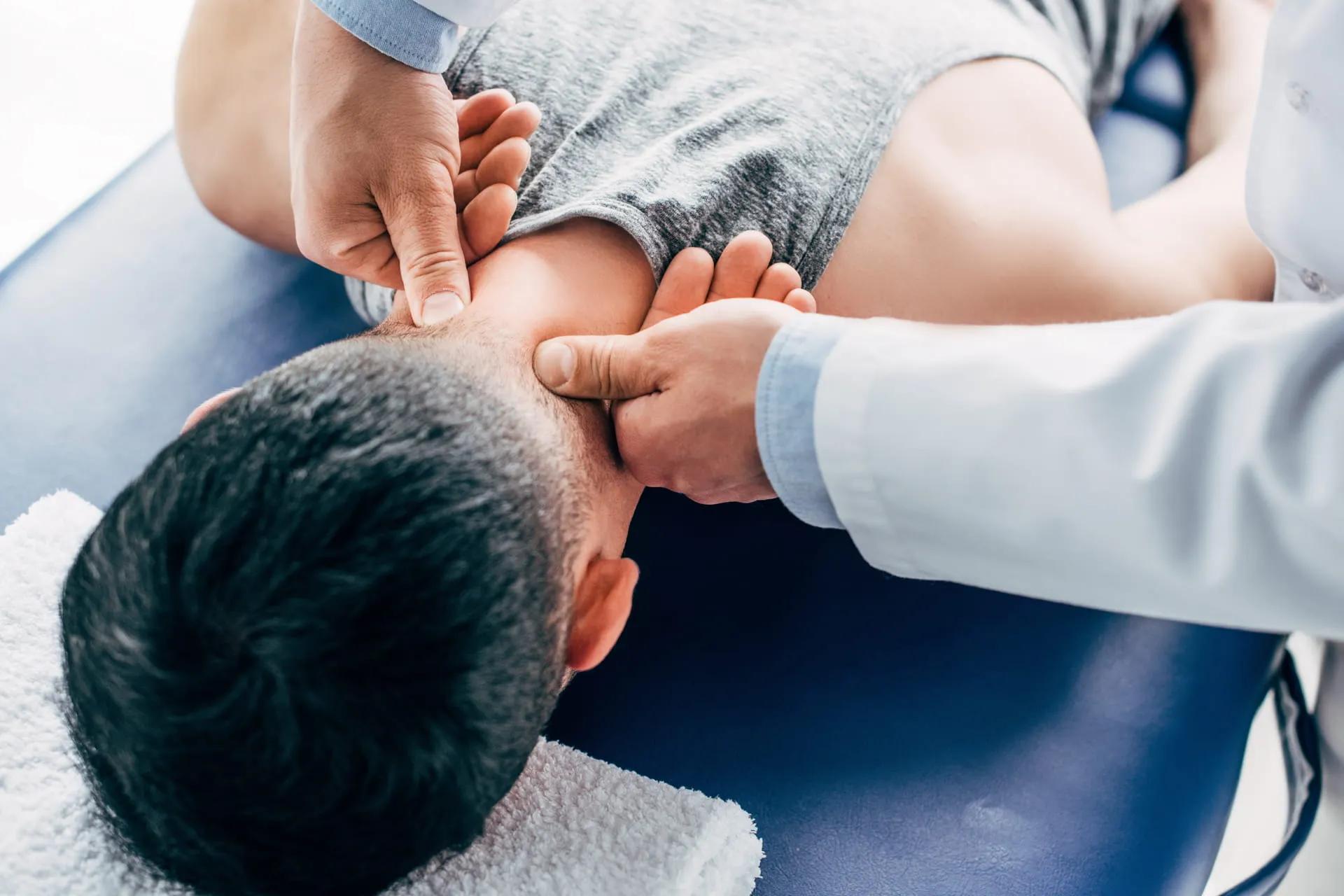 10 Ways Chiropractors Successfully Address Neck Pain cover picture