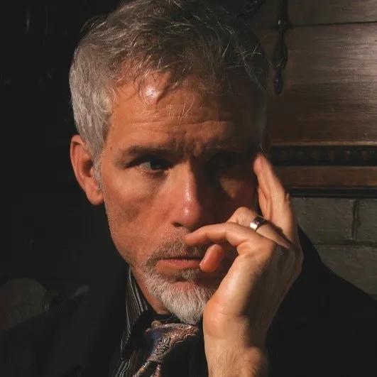 Mark Stutzman: The Art of Storytelling Through a Painter’s Lens cover picture