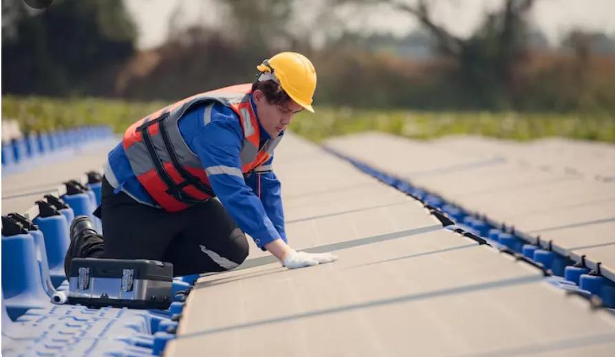 TPO Roofing Installation for Durable Roofing Solutions cover picture