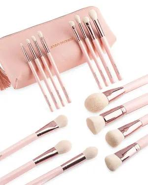 The Complete Guide to Building a Makeup Brush Set That Does It All cover picture