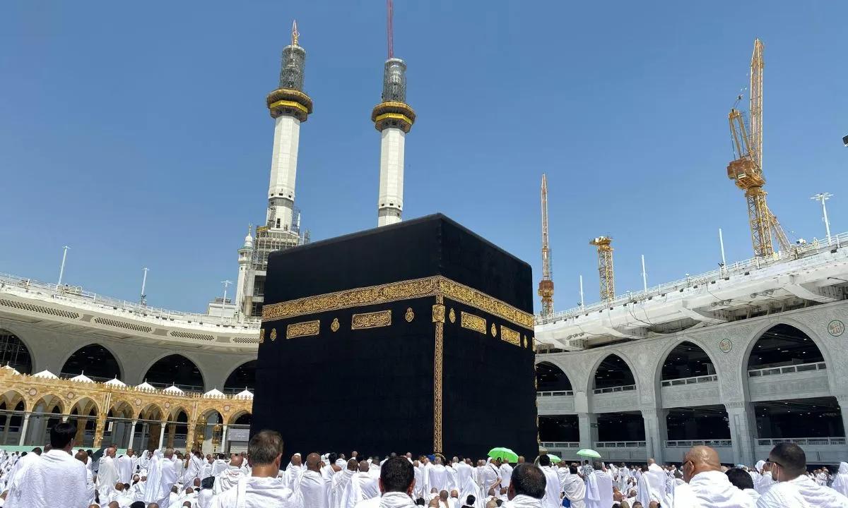 Umrah Packages from California: Start Your Blessed Journey with Salah Travels cover picture