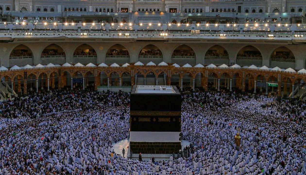 Umrah Travel Agency from Chicago for a Meaningful Umrah Journey cover picture