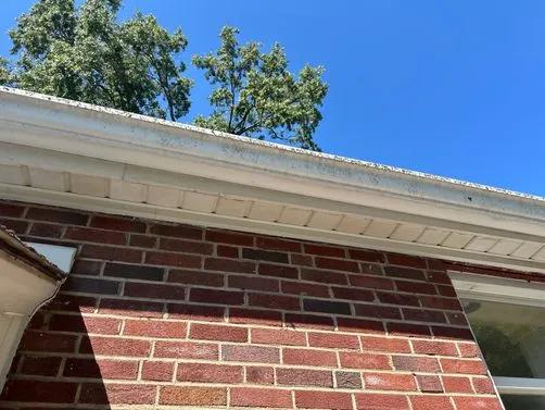 Are Seamless Gutters Better Than Regular Gutters? Complete Guide for Homeowners cover picture