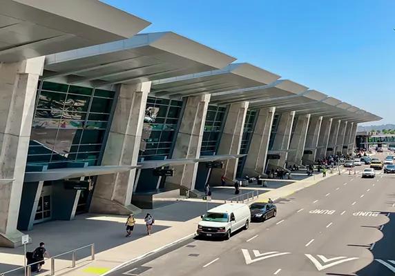 How to Find Cheap Car Hire Near the Long Beach Port? cover picture