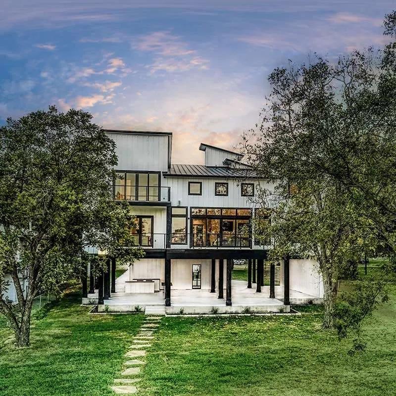 Custom Home Builders Texas (2026): Your Guide to Building a Luxury Home in Marble Falls & Burnet County cover picture