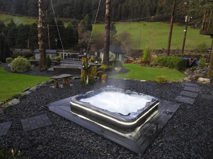 How to Choose the Perfect Hot Tub Size for Your Space cover picture
