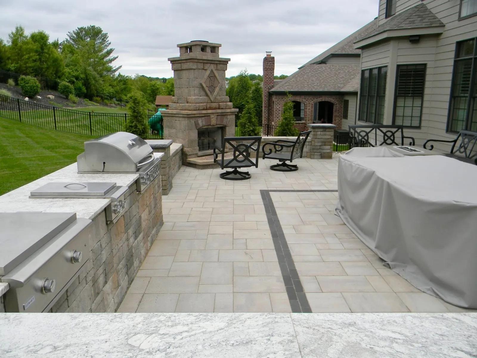 Best Retaining Wall Contractors in St. Louis, MO: Transforming Landscapes with Strength and Style cover picture