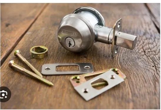 Why a Deadbolt Alone Won't Stop a Forced cover picture