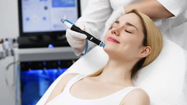 Can HydraFacial Tighten Loose, Aging Skin? cover picture