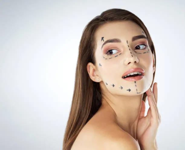 Can Facelifts Improve Jawline Definition Fast? cover picture
