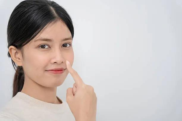Can Liquid Rhinoplasty Improve a Low Nasal Bridge? cover picture