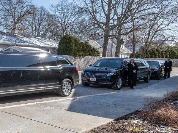 Reliable NYC Limo & Airport Transportation Services cover picture