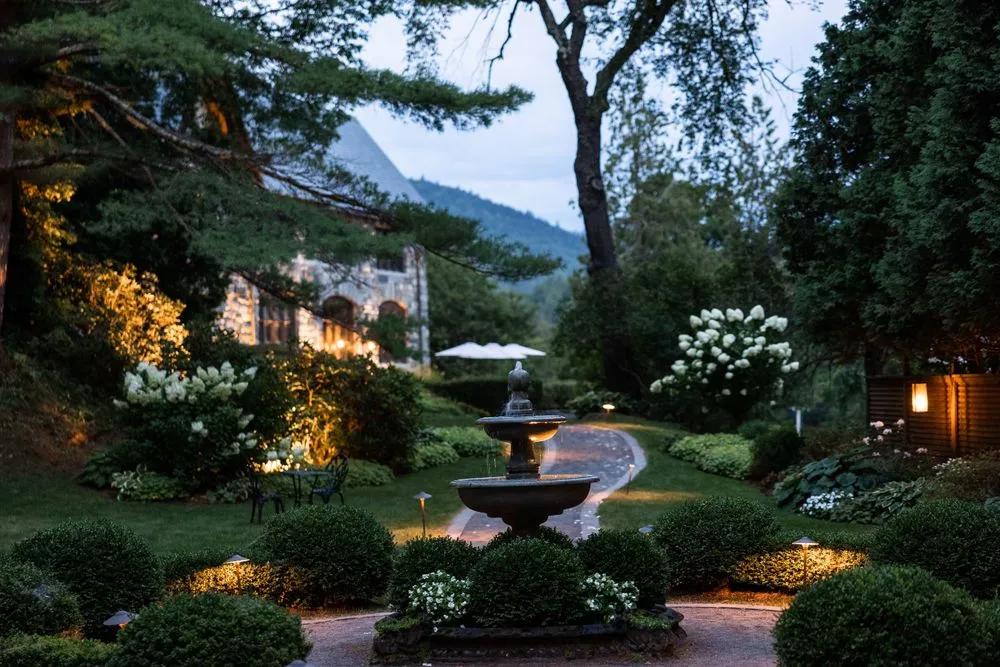 Discover Affordable Wedding Photography in Vermont For Your Day cover picture