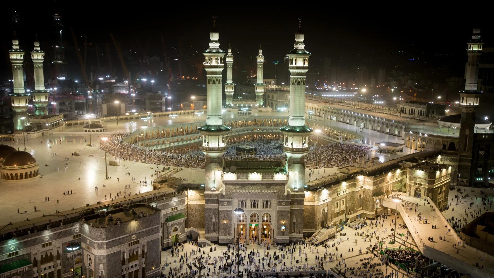 Umrah Packages for a Peaceful and Spiritually Rewarding Journey with Masar to Mecca cover picture