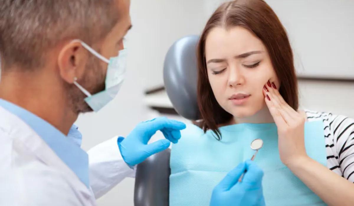 Emergency Dentist Near Me in Simi Valley: What Counts as a Dental Emergency? cover picture