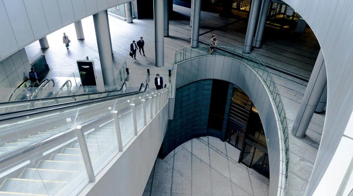 Benefits of Partnering with an Engineering Staffing Company cover picture