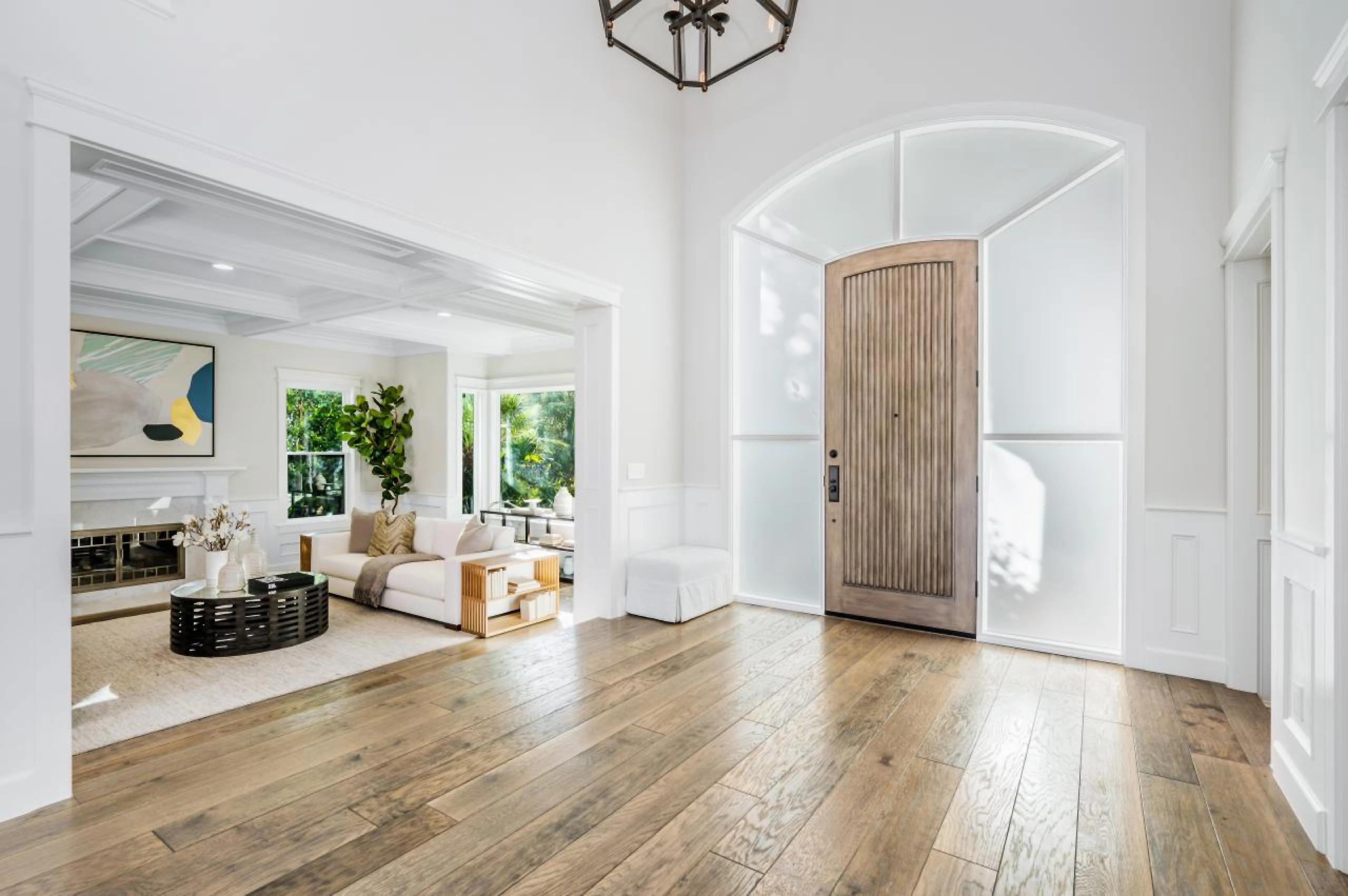 Why Homeowners Prefer Durable Flooring in Redcar for High-Traffic Areas cover picture