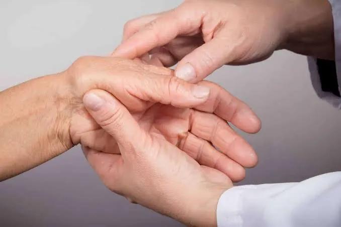Arthritis Treatment Hyderabad: Choosing cover picture