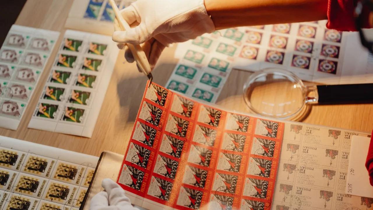 Glass Stickers Printing for Modern Business Branding and Decoration cover picture