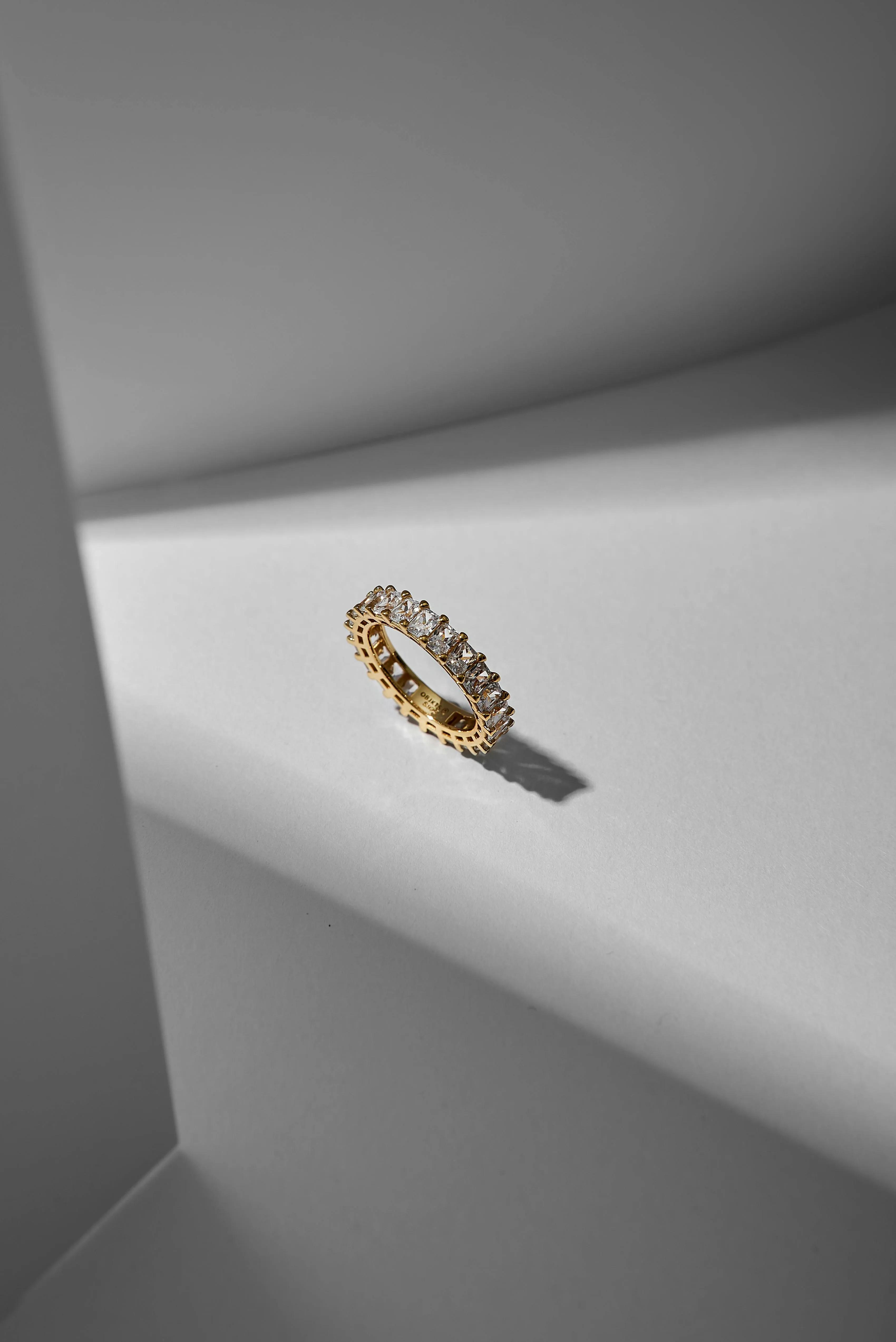 Platinum Wedding Rings: Why They're Worth the Investment cover picture
