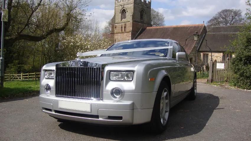 Affordable Rolls Royce Hire Birmingham: Luxury Travel for Special Occasions cover picture