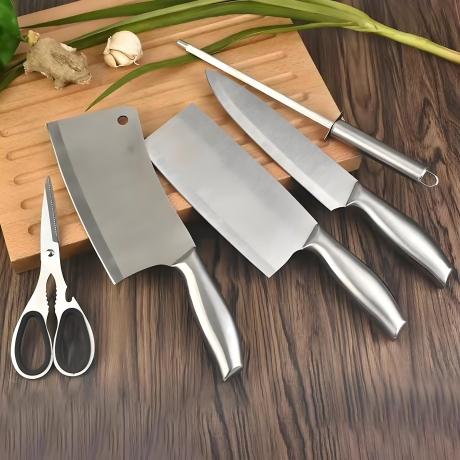 Is a Stainless Steel Knife Set Right for You? cover picture