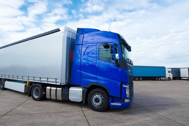 What Should You Know About Car Transport? cover picture